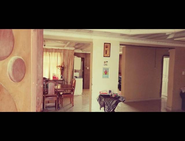 3 BEDROOM HOUSE FOR SALE IN VYEBOOM